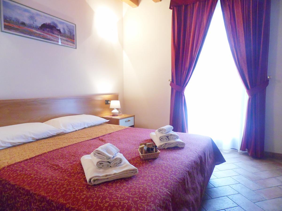 Hotel Agli Ulivi Valeggio sul Mincio Εξωτερικό φωτογραφία