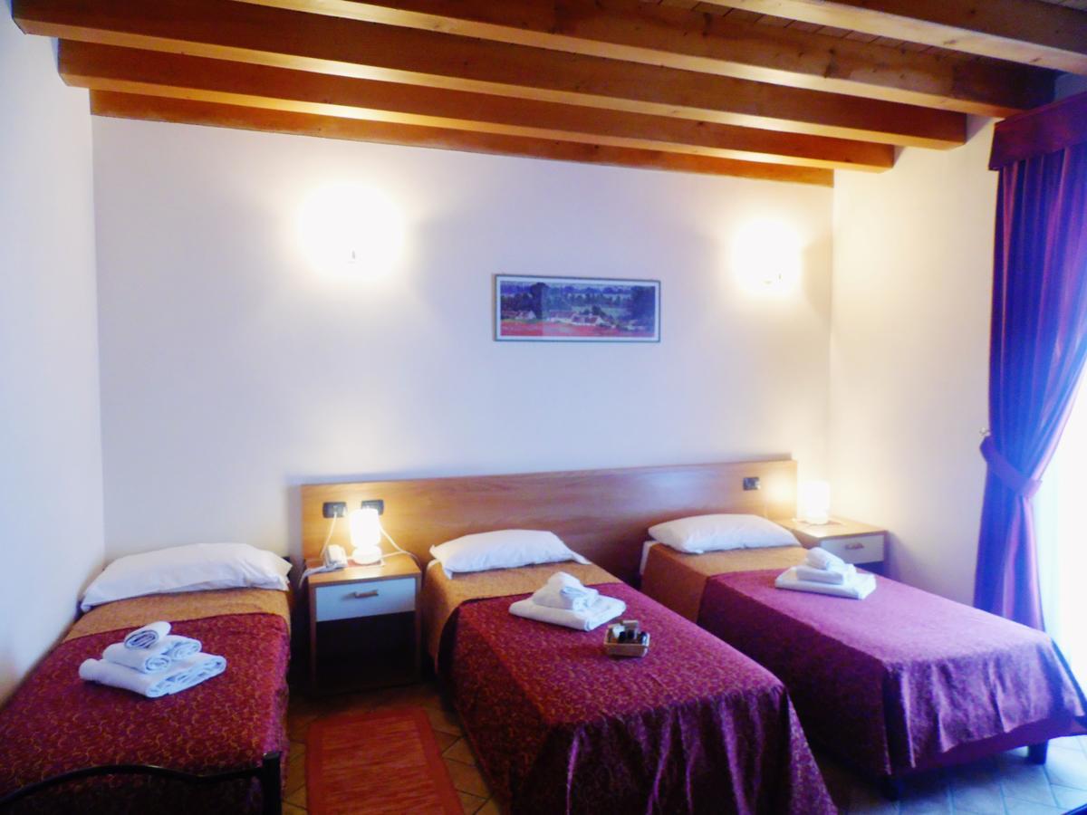 Hotel Agli Ulivi Valeggio sul Mincio Εξωτερικό φωτογραφία