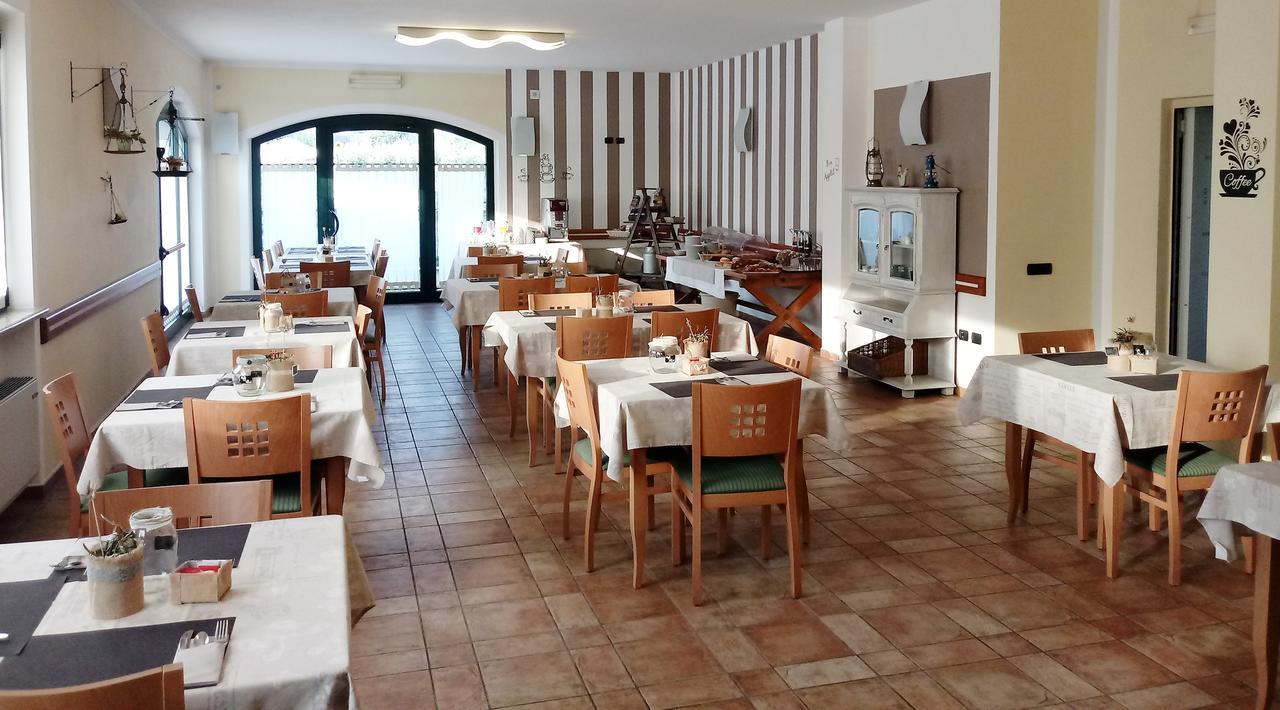 Hotel Agli Ulivi Valeggio sul Mincio Εξωτερικό φωτογραφία